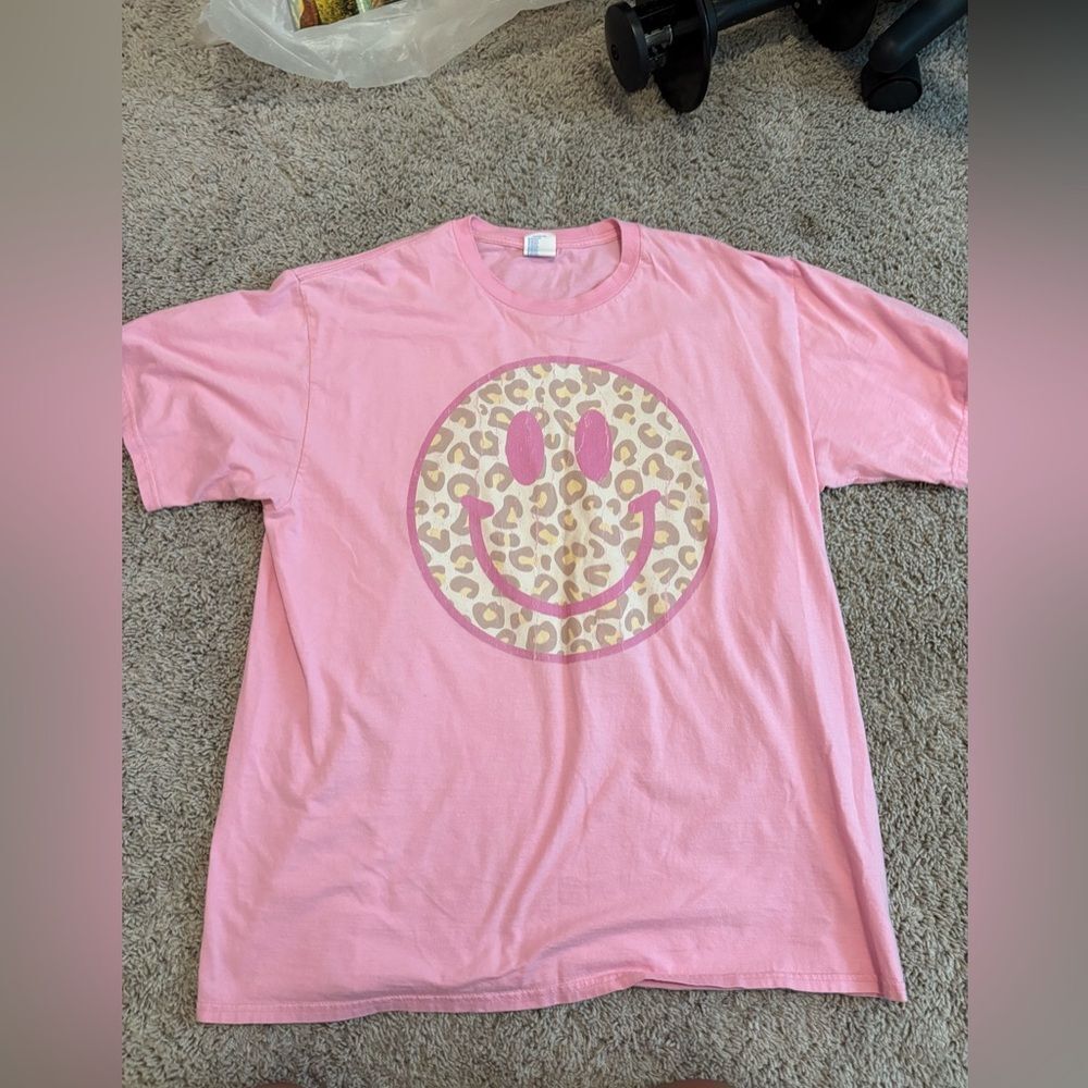 Pink Smiley Face Women’s Te